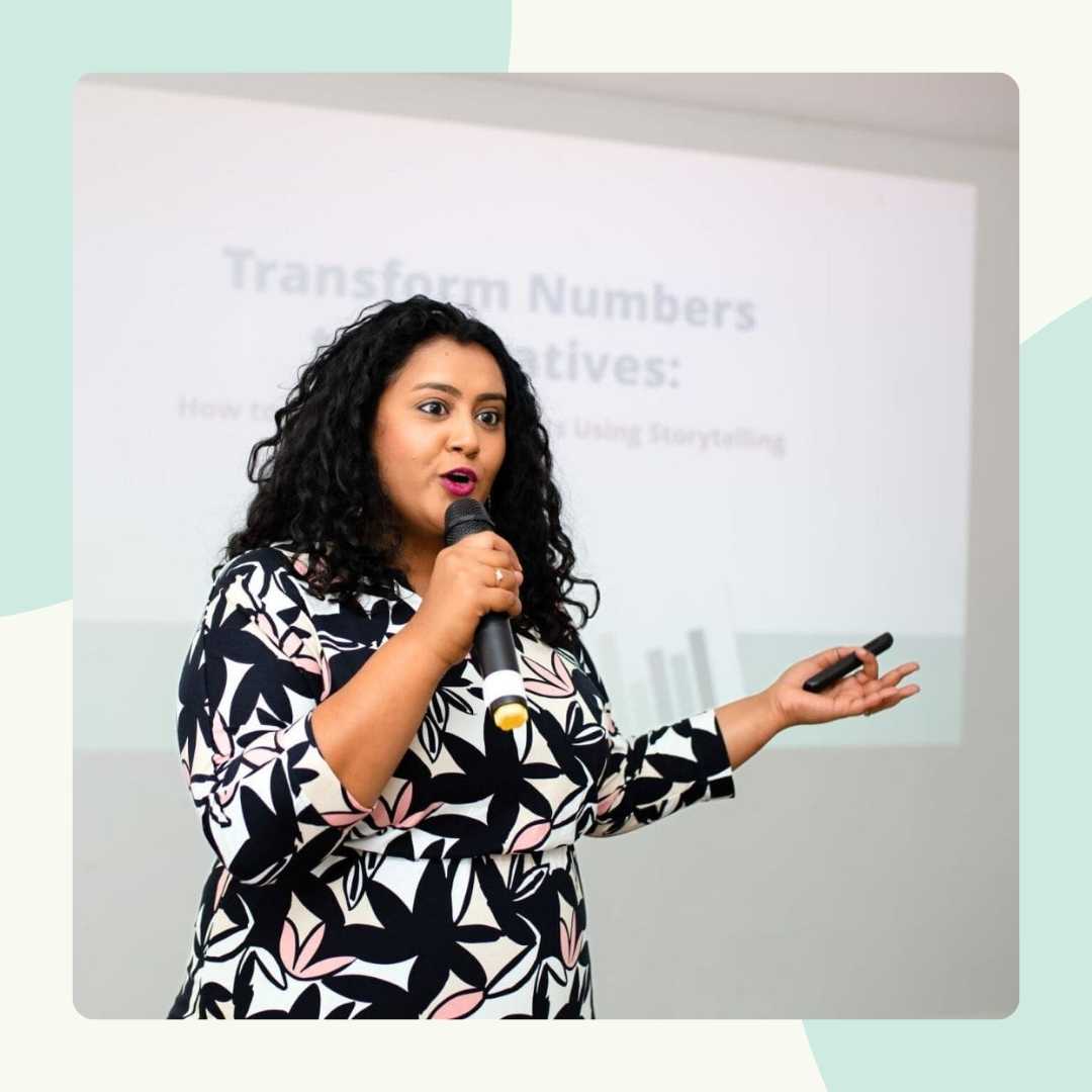 Anita Ramanathan, the founder of Word Cortex, delivers a workshop